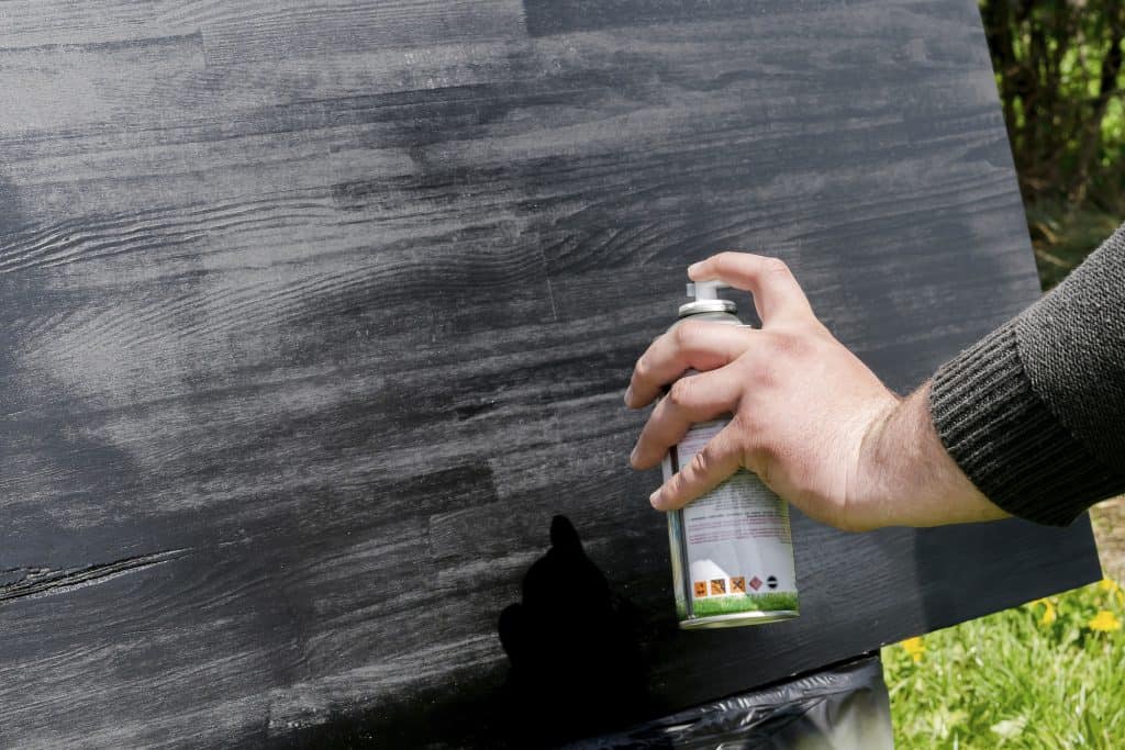 Can You Paint Plastic Garden Furniture? Here’s How [UK Edition] Brit