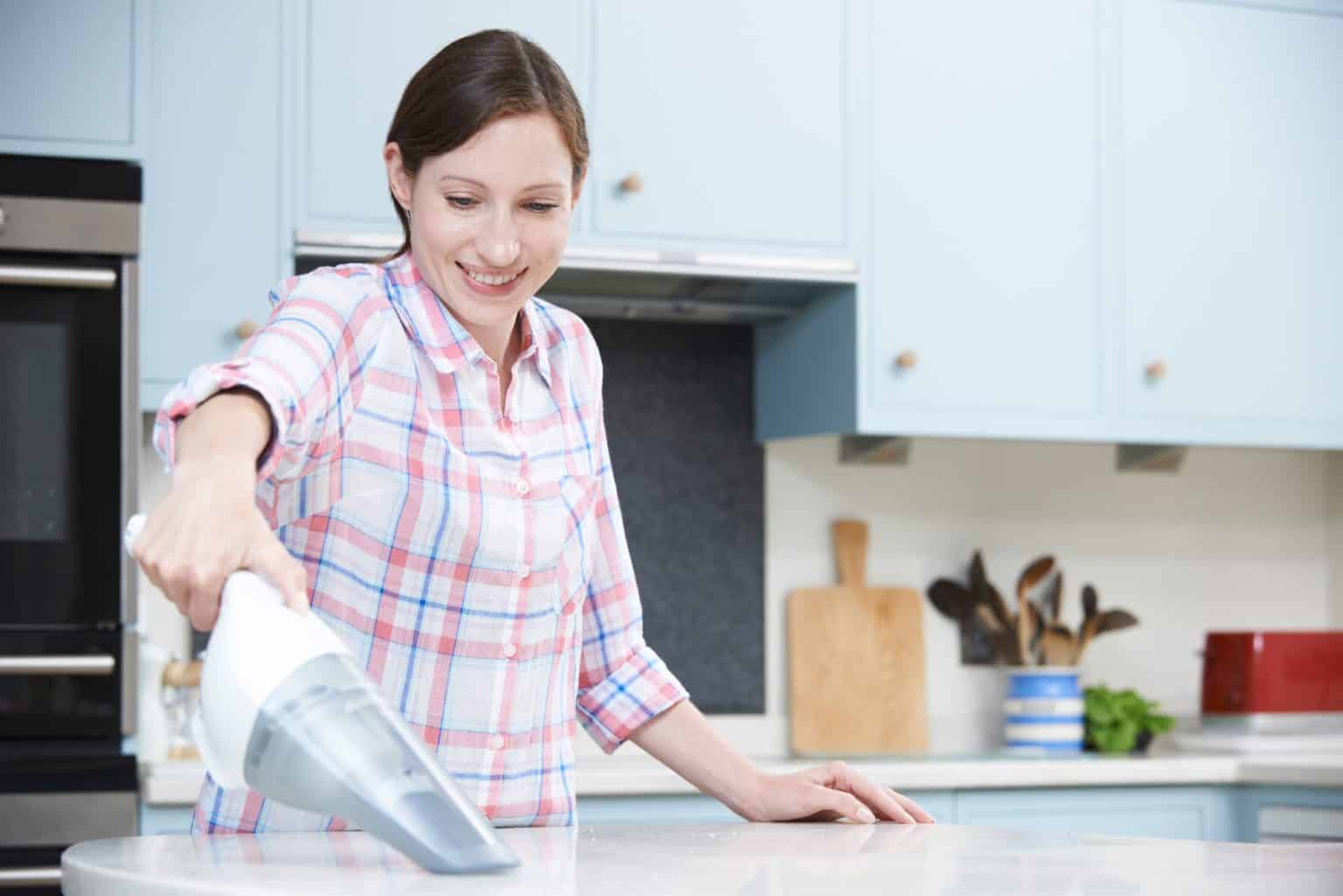 Does Hoovering a Spider Kill It? What Happens? Brit Buyer